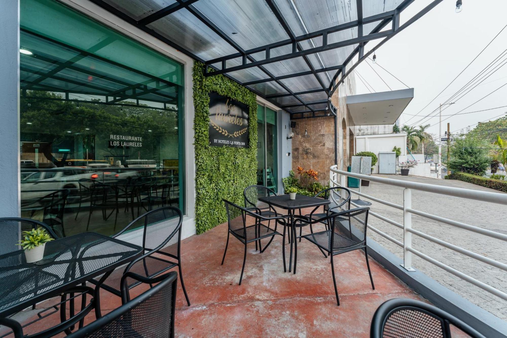 Hotel La Venta Inn Вильяэрмоса Экстерьер фото